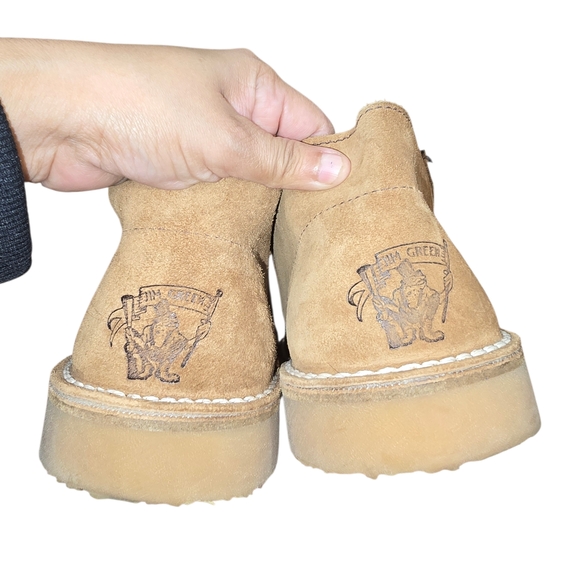 Stylish Tan Chukka Boots - Picture 5 of 9